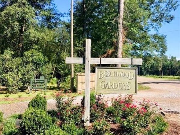 BAMBOO Lane, Covington, LA 70435