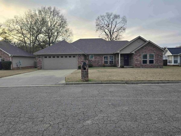 22 Diamond Drive, Cabot, AR 72023