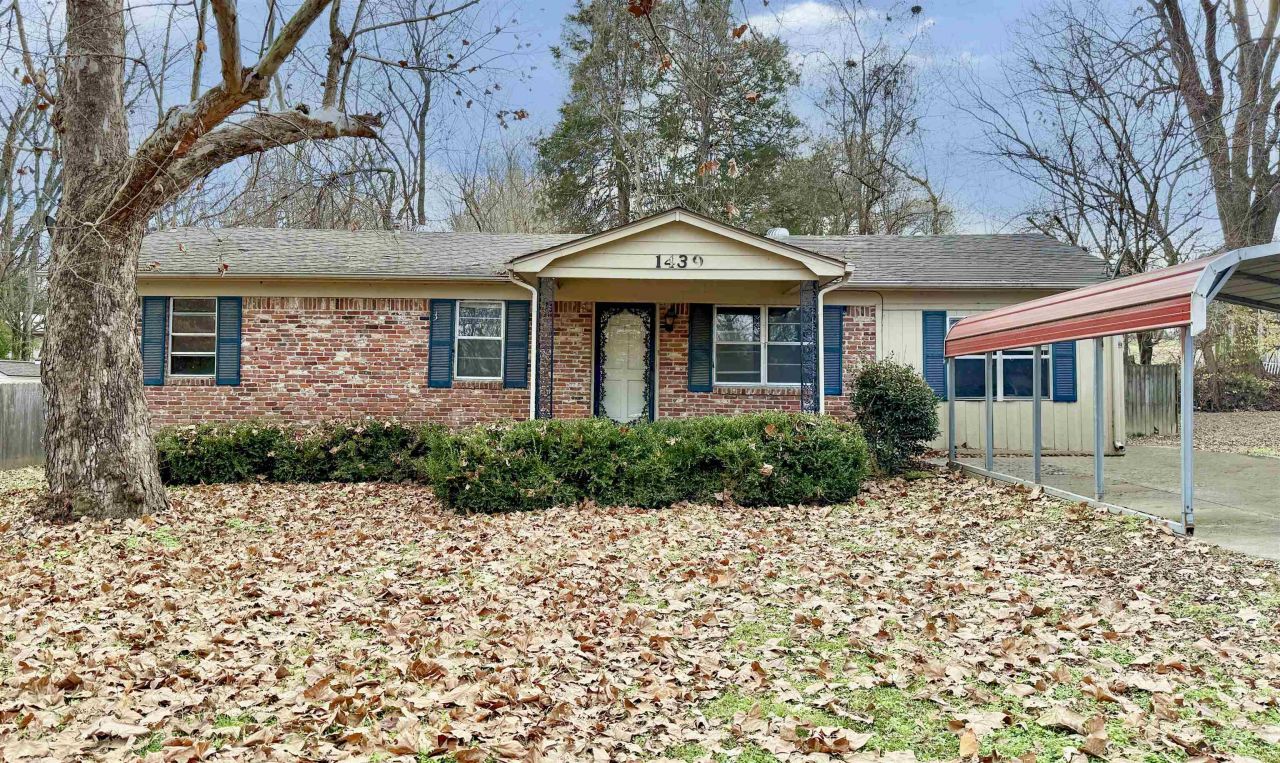 1439 Hazel Cir, Dyersburg, TN 38024 Main Photo