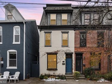 215 MUENCH STREET, HARRISBURG, PA 17102