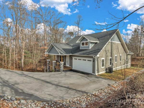 14 Cider Hill Lane, Hendersonville, NC 28792