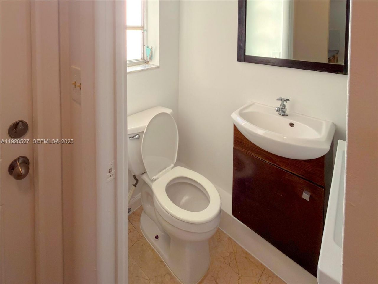 2448 SW 42nd Ave, Unit 2G, Fort Lauderdale, FL 33317 Photo