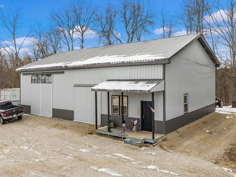 9141 Wesley Chapel Road, Mount Perry, OH 43760 Photo 2