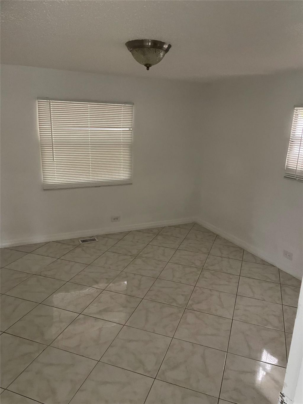 8580 SW 23rd Place, Davie, FL 33324 Photo