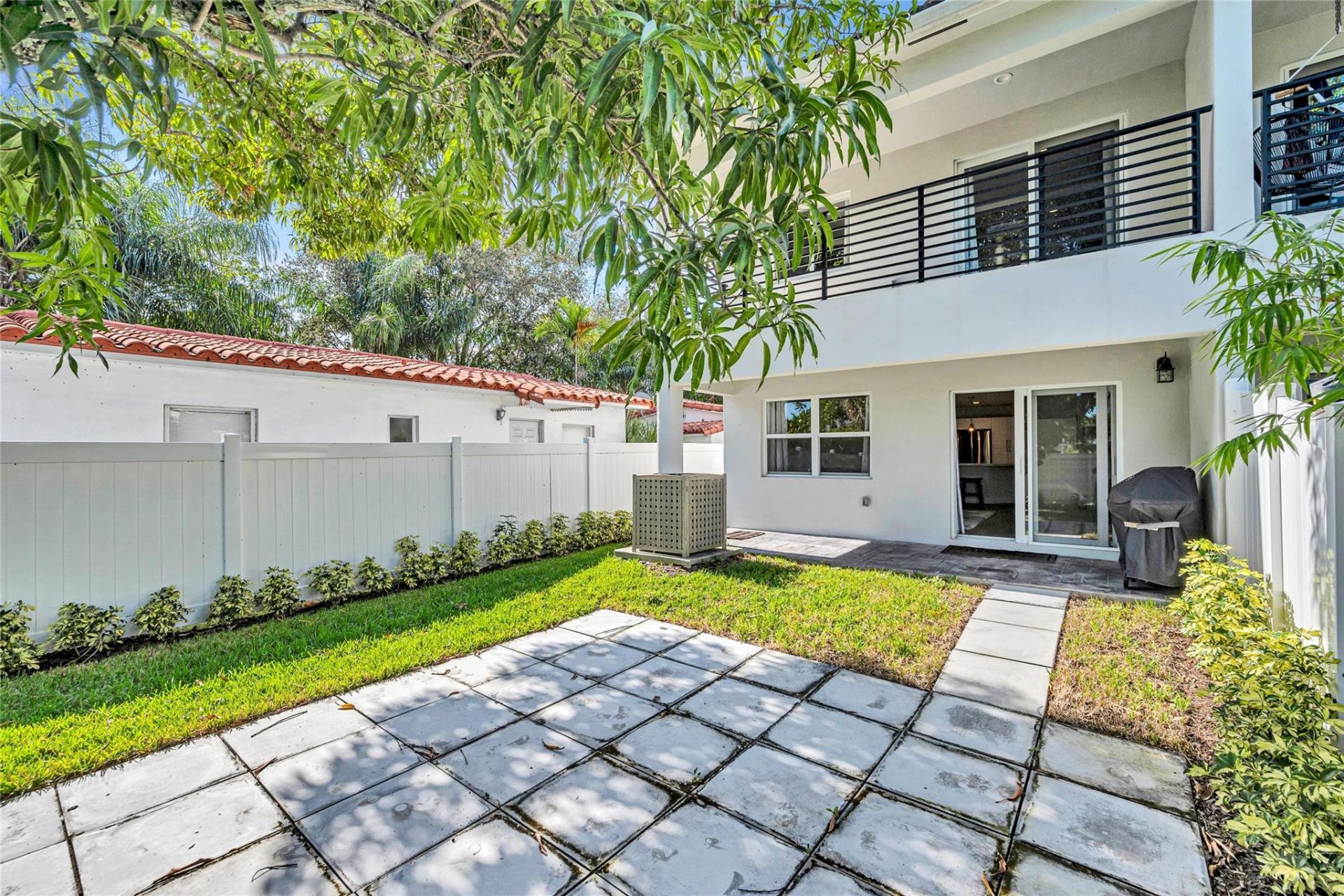 808 NE 15th Avenue, Fort Lauderdale, FL 33304 Photo