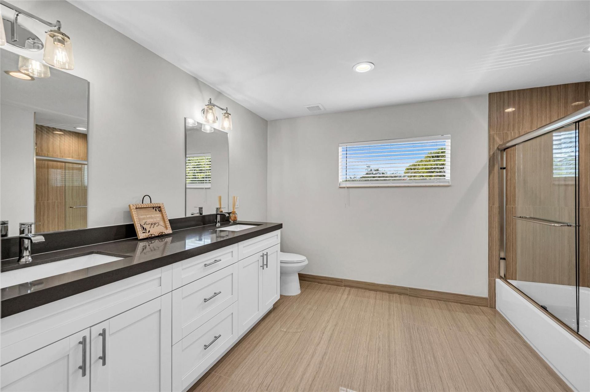 808 NE 15th Avenue, Fort Lauderdale, FL 33304 Photo