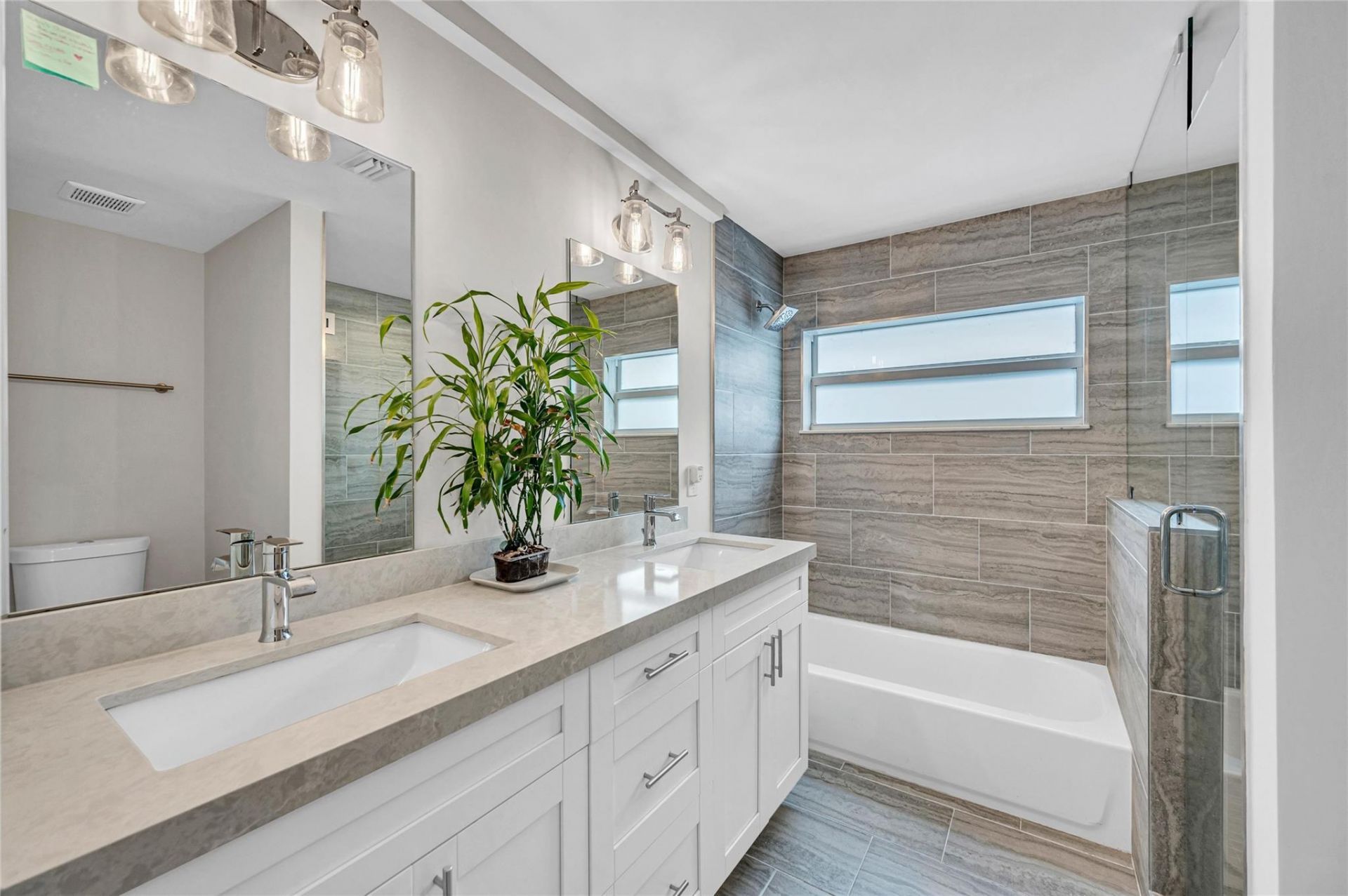 808 NE 15th Avenue, Fort Lauderdale, FL 33304 Photo