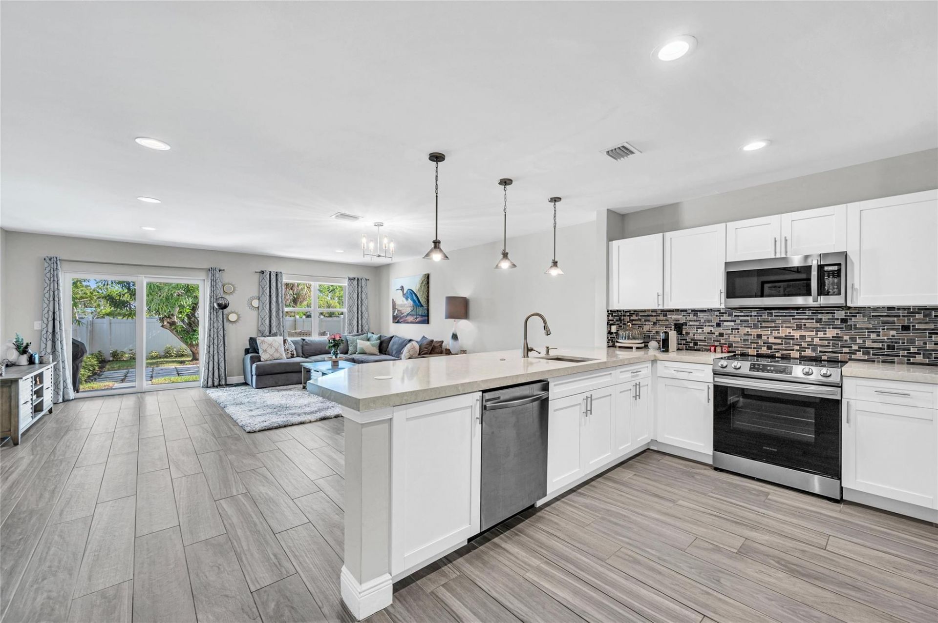 808 NE 15th Avenue, Fort Lauderdale, FL 33304 Photo