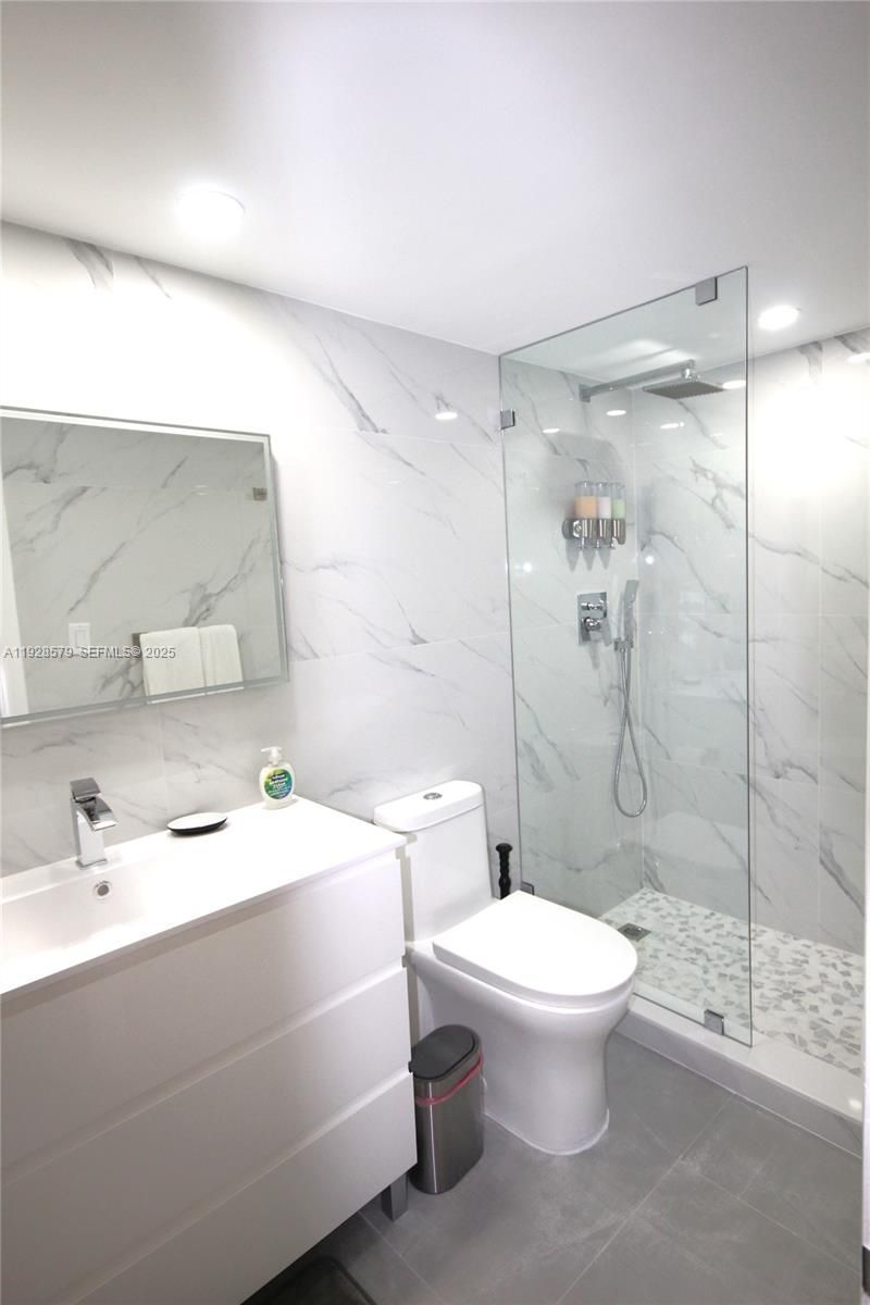 Please Call For Address, Unit 408, Miami Beach, FL 33140 Photo