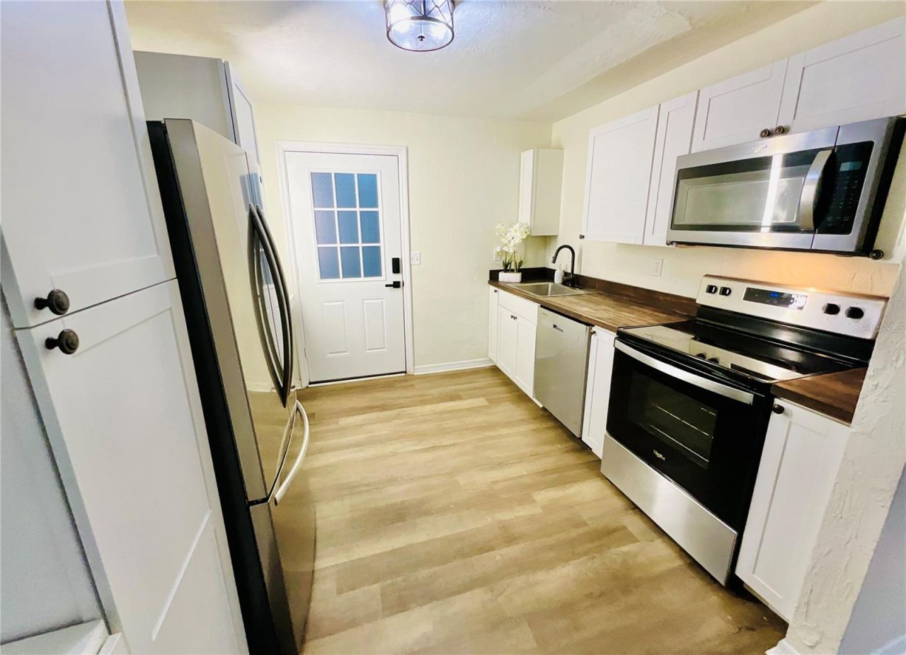 18713 Charlotte Avenue, Brooker, FL 32622 Photo