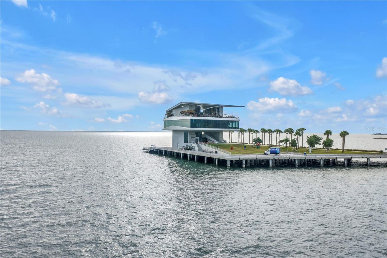 2848 Emerson Avenue S, Saint Petersburg, FL 33712 Photo