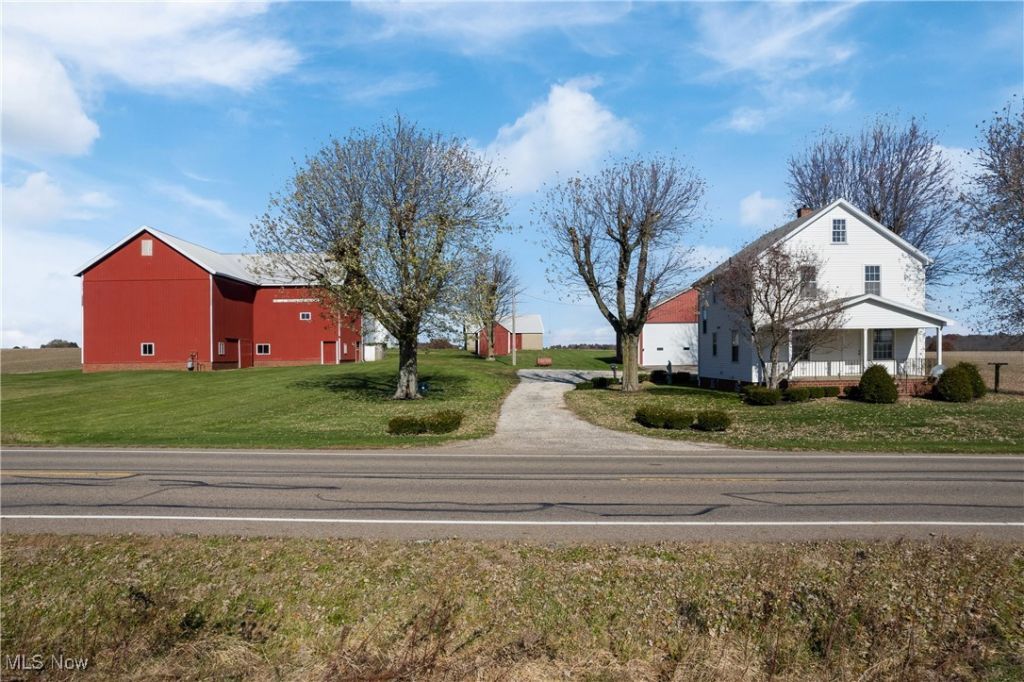 6779 Easton Street, Louisville, OH 44641 Main Photo