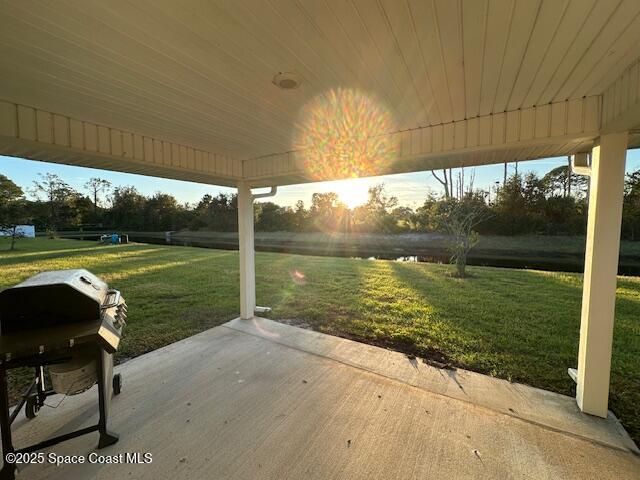 208 Lagoon Mist Court, Oak Hill, FL 32759 Photo