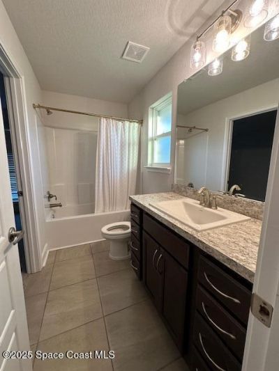 208 Lagoon Mist Court, Oak Hill, FL 32759 Photo