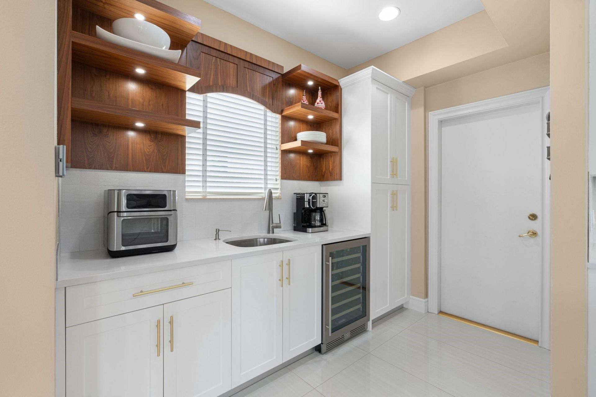 2890 NE 27th St, Fort Lauderdale, FL 33306 Photo