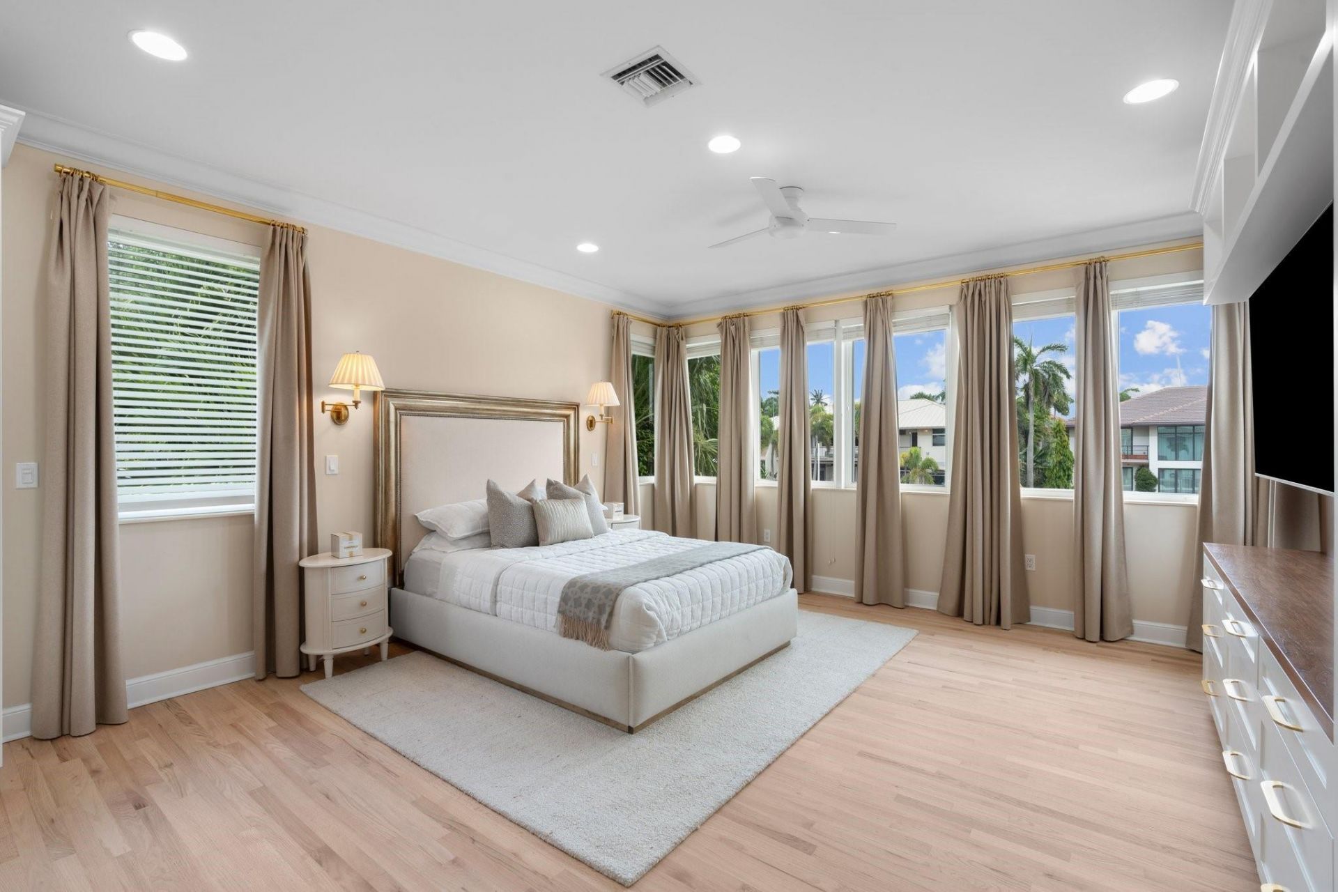 2890 NE 27th St, Fort Lauderdale, FL 33306 Photo