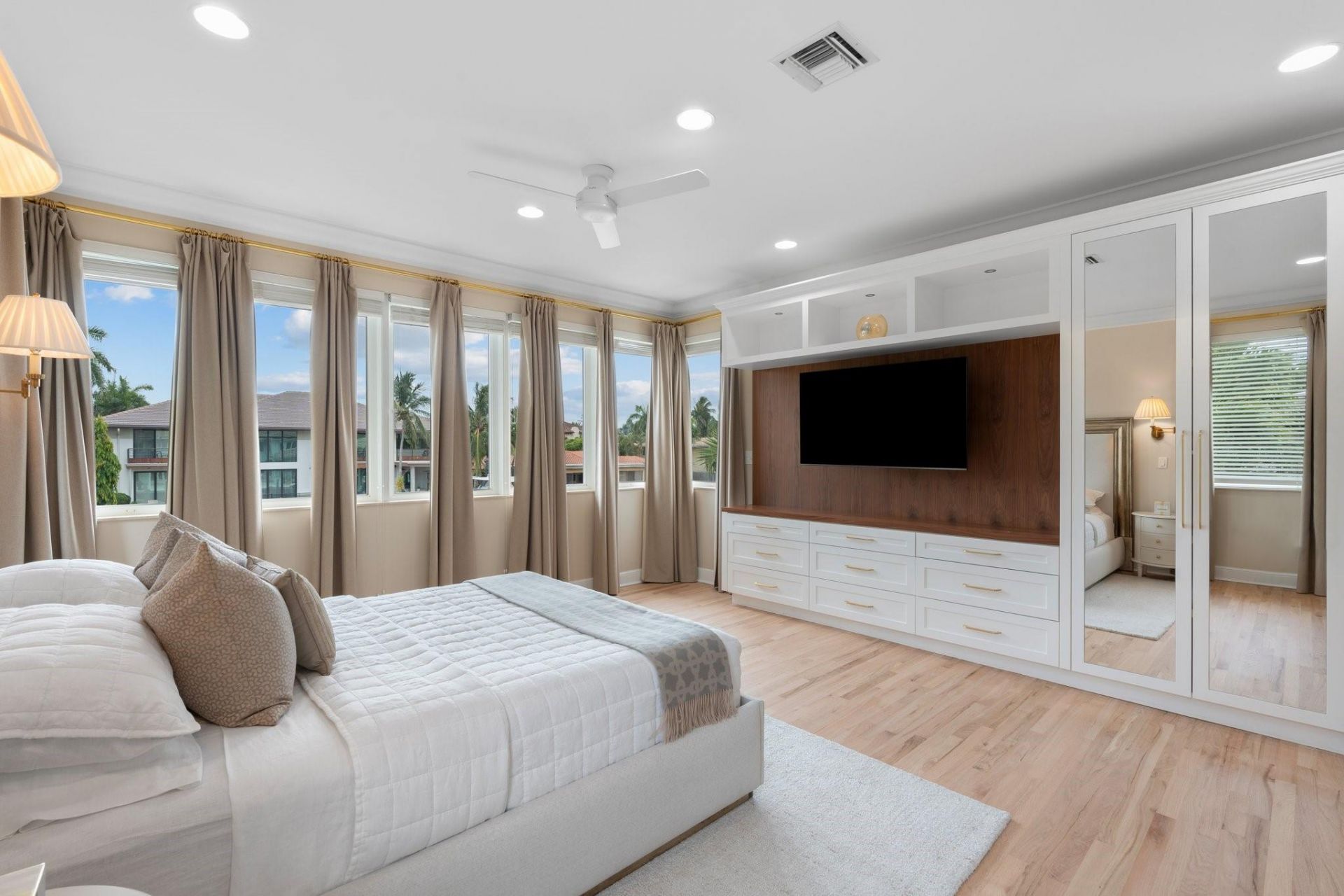 2890 NE 27th St, Fort Lauderdale, FL 33306 Photo