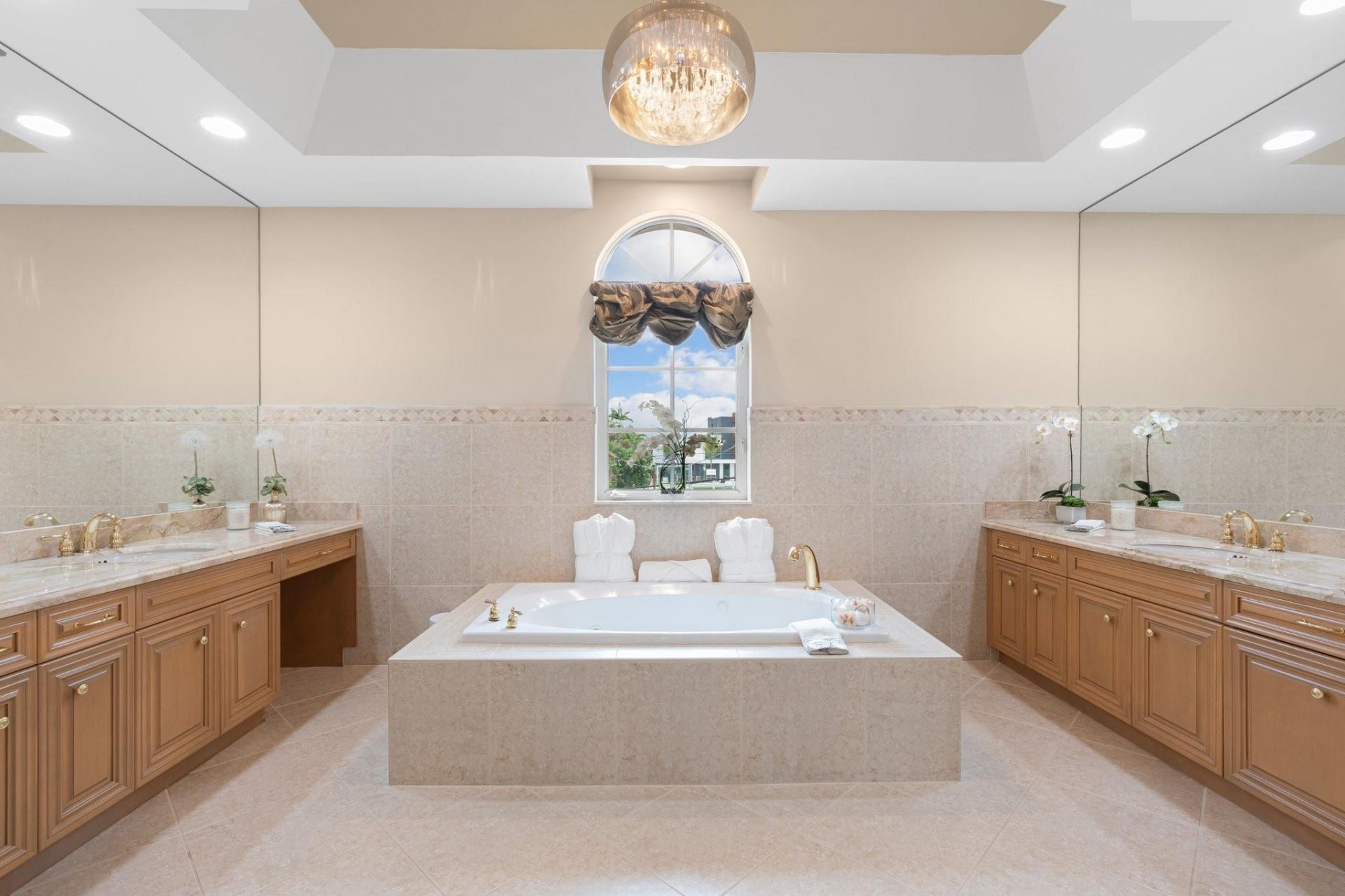 2890 NE 27th St, Fort Lauderdale, FL 33306 Photo