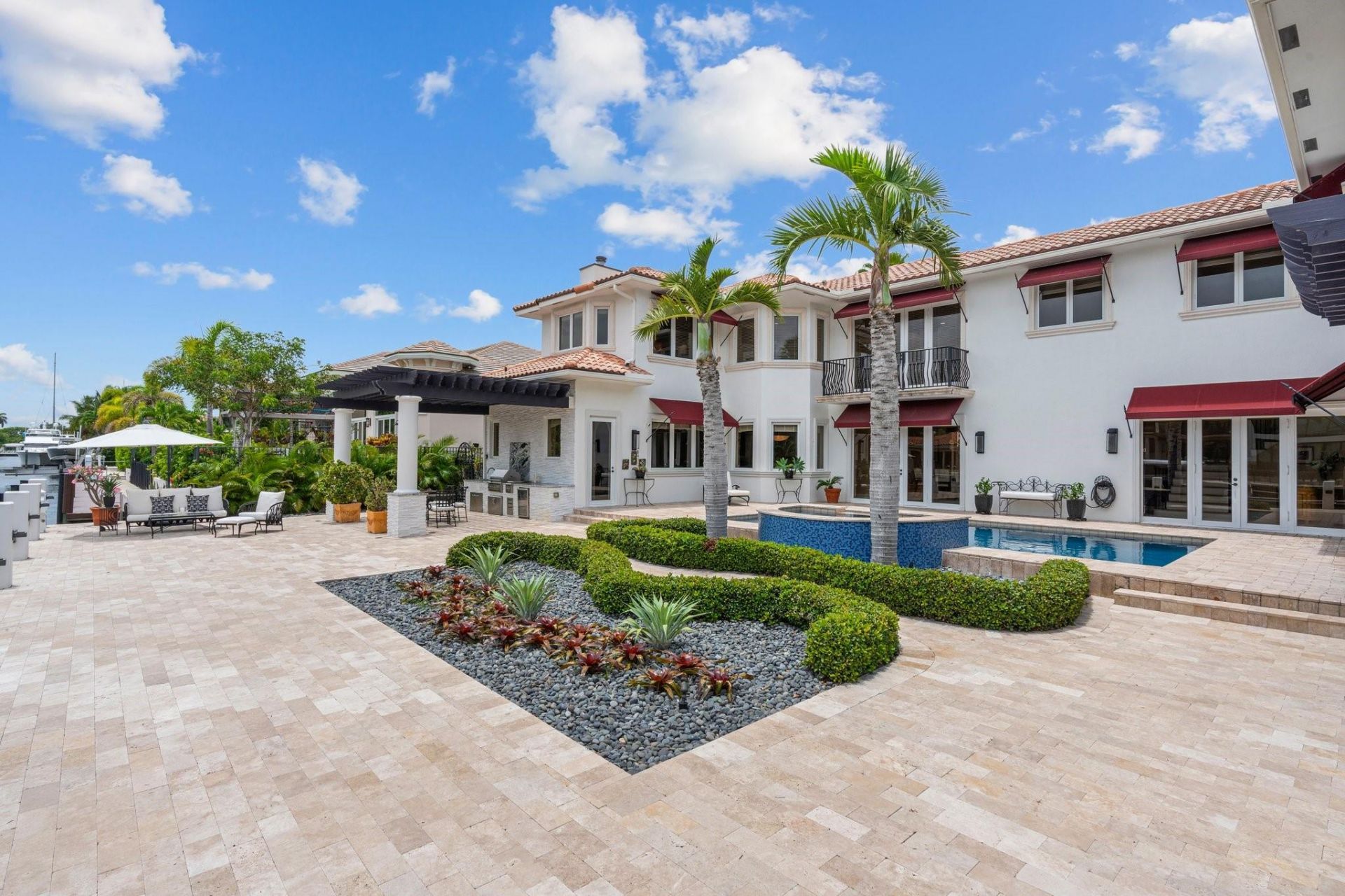 2890 NE 27th St, Fort Lauderdale, FL 33306 Photo