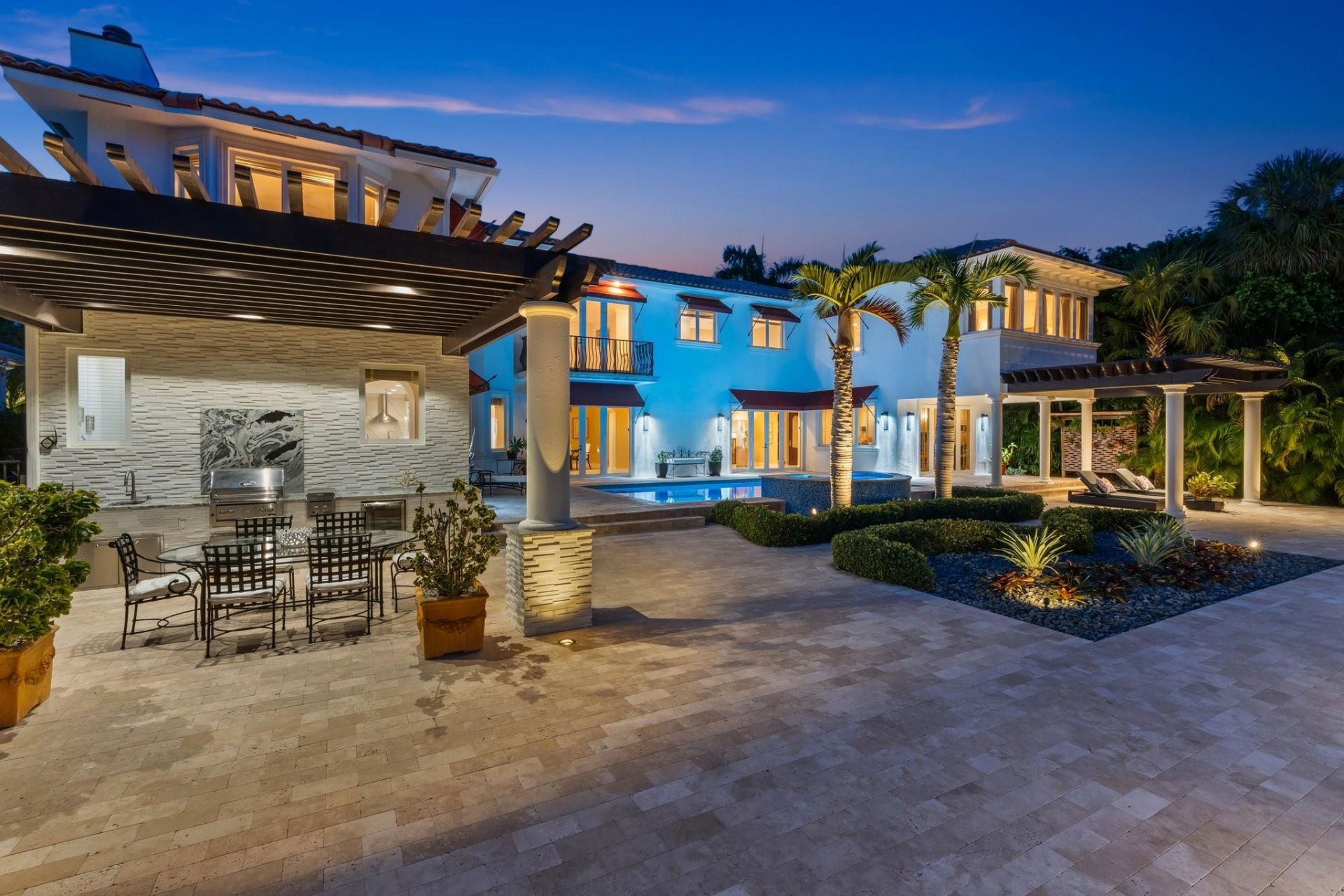 2890 NE 27th St, Fort Lauderdale, FL 33306 Photo