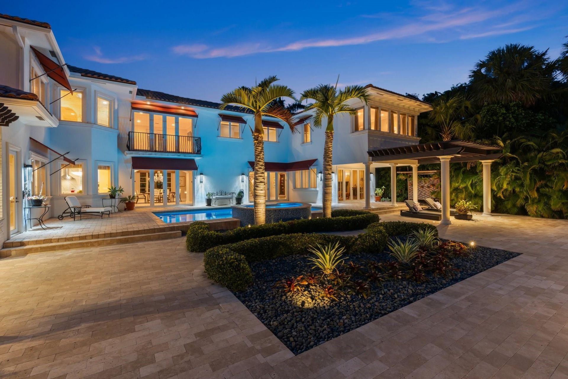 2890 NE 27th St, Fort Lauderdale, FL 33306 Photo