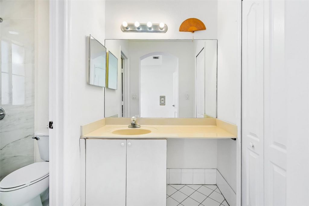 9000 W Flagler Street, Unit 6, Miami, FL 33174 Photo