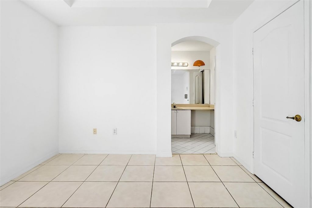 9000 W Flagler Street, Unit 6, Miami, FL 33174 Photo