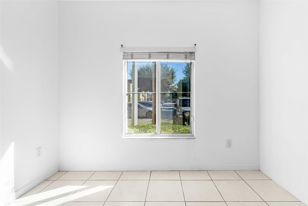 9000 W Flagler Street, Unit 6, Miami, FL 33174 Photo