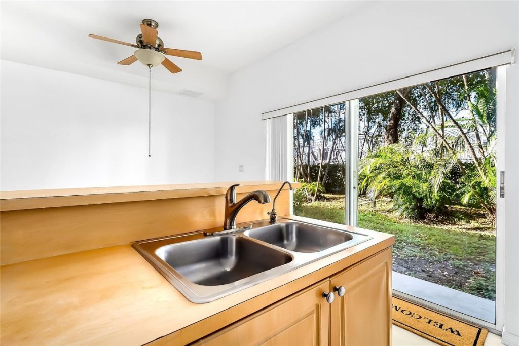 9000 W Flagler Street, Unit 6, Miami, FL 33174 Photo