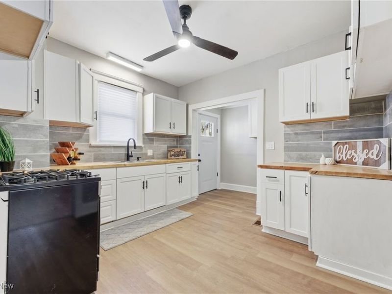 706 Harriet Avenue NW, Canton, OH 44703 Photo 12