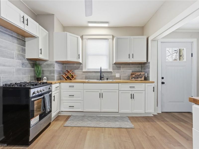 706 Harriet Avenue NW, Canton, OH 44703 Photo 13