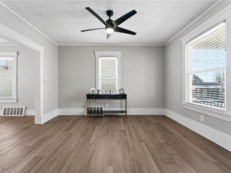 706 Harriet Avenue NW, Canton, OH 44703 Photo 9