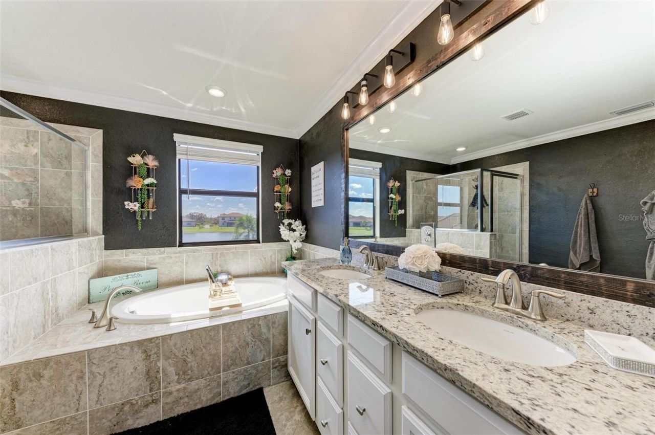 14118 Florida Rosemary Drive, Bradenton, FL 34211 Photo