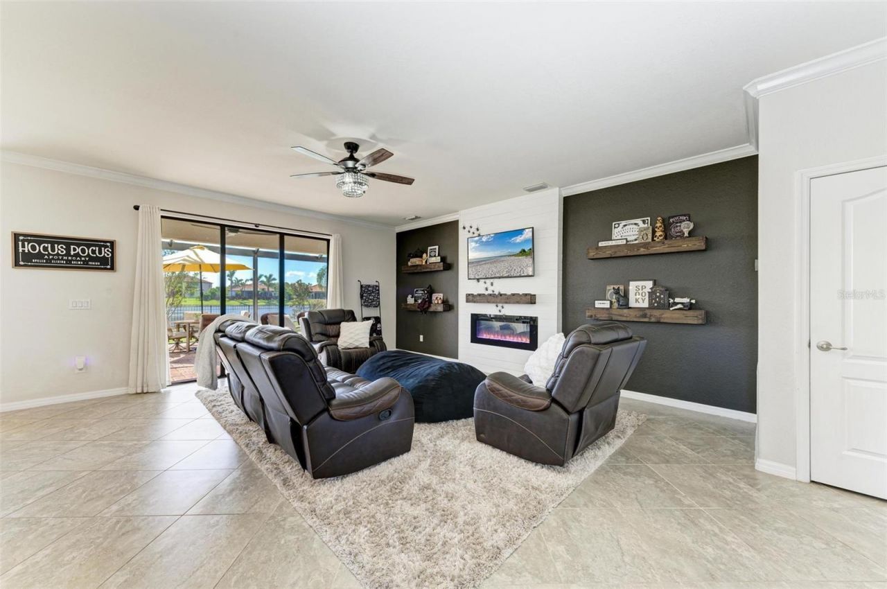 14118 Florida Rosemary Drive, Bradenton, FL 34211 Photo
