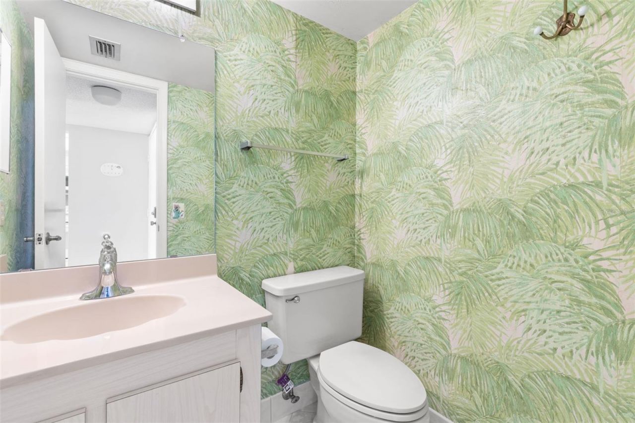 6279 Sun Boulevard, Unit 503, Saint Petersburg, FL 33715 Photo