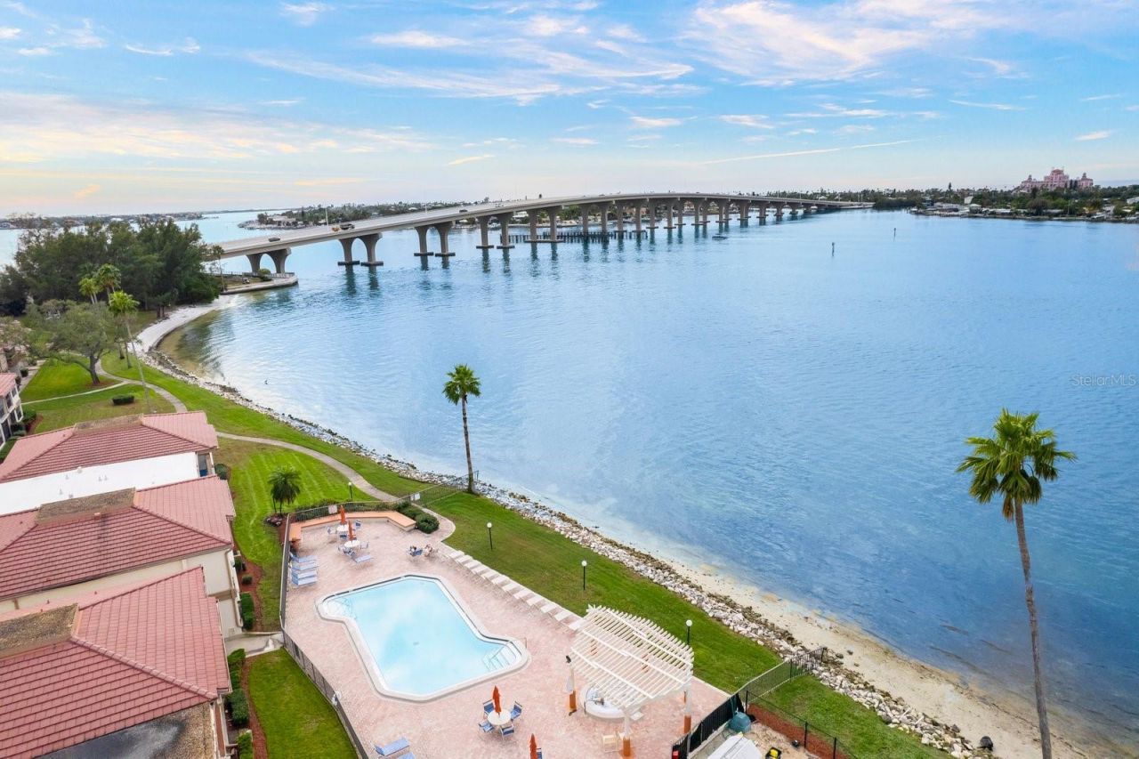 6279 Sun Boulevard, Unit 503, Saint Petersburg, FL 33715 Photo