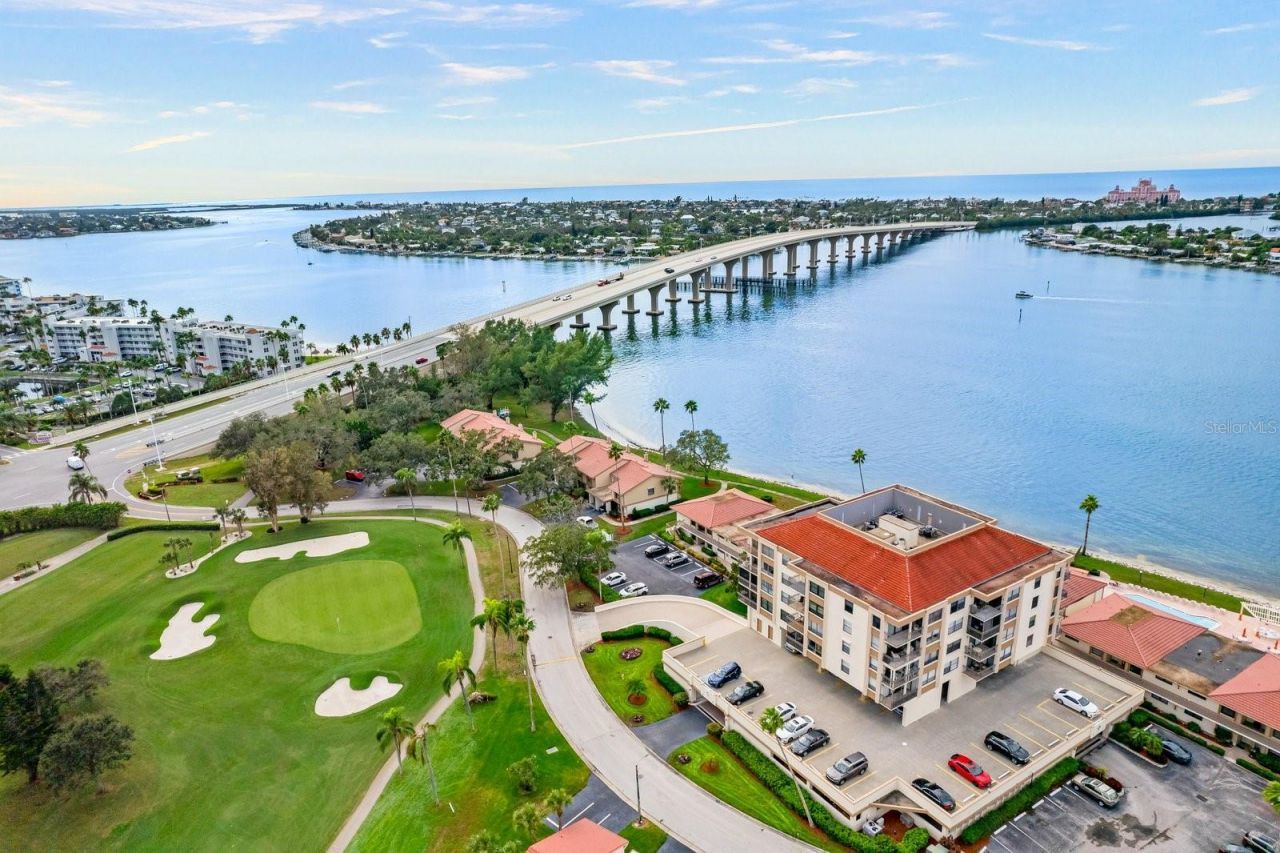6279 Sun Boulevard, Unit 503, Saint Petersburg, FL 33715 Photo