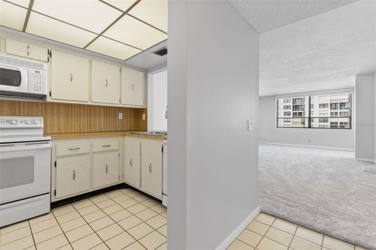 6279 Sun Boulevard, Unit 503, Saint Petersburg, FL 33715 Photo