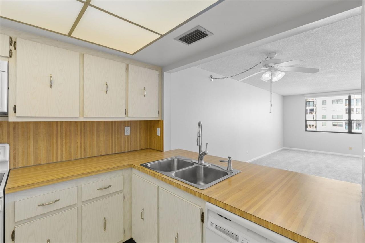 6279 Sun Boulevard, Unit 503, Saint Petersburg, FL 33715 Photo