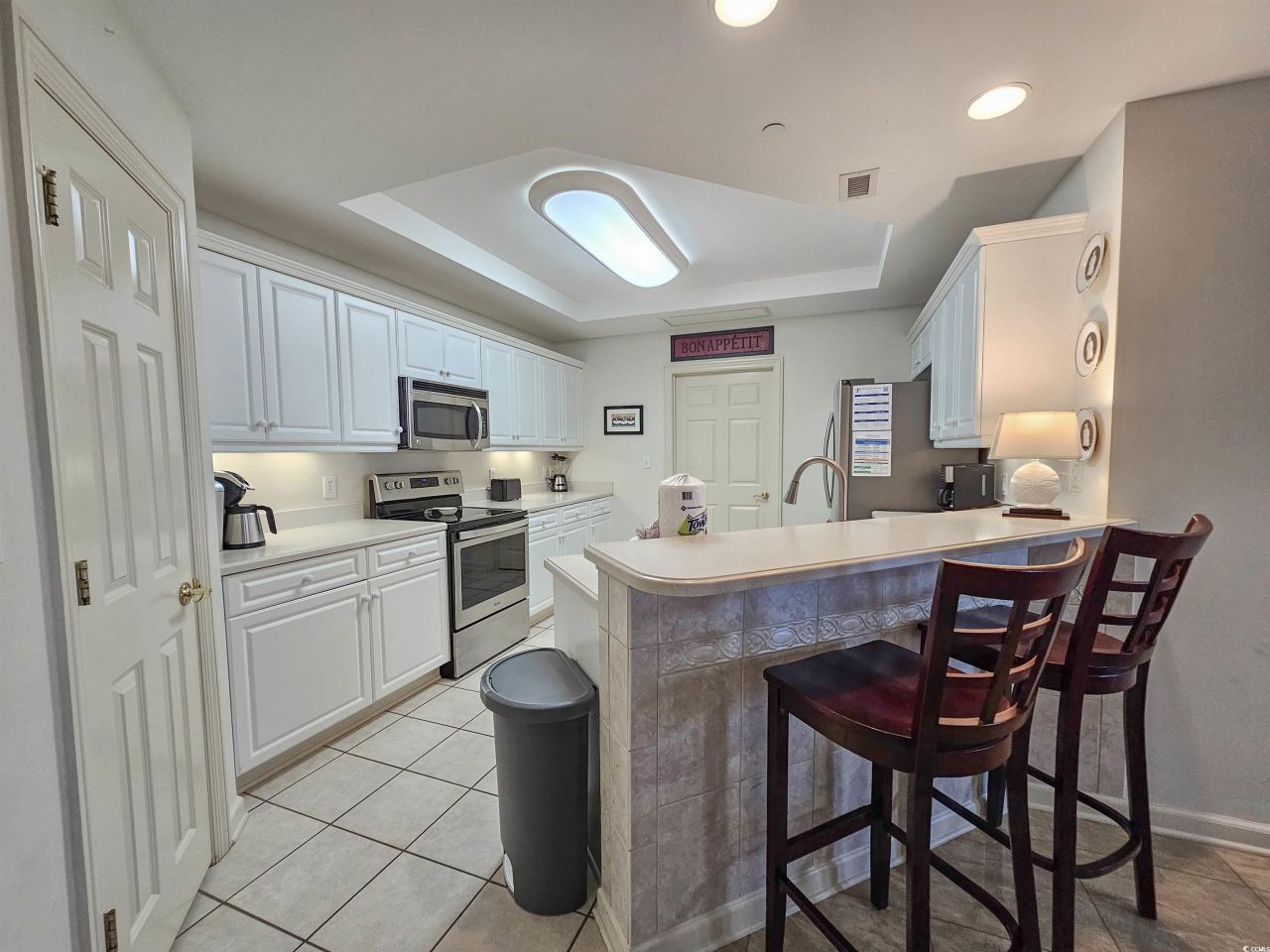 8500 Margate Circle Photo 9