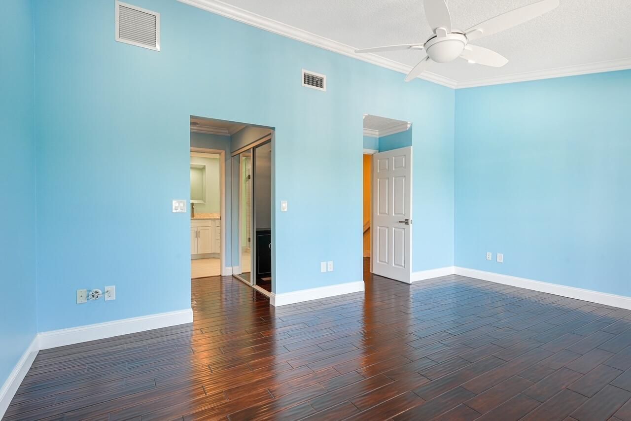 240 Captains Walk, Unit 5120, Delray Beach, FL 33483 Photo