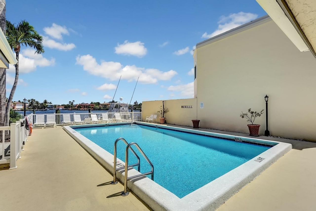 240 Captains Walk, Unit 5120, Delray Beach, FL 33483 Photo