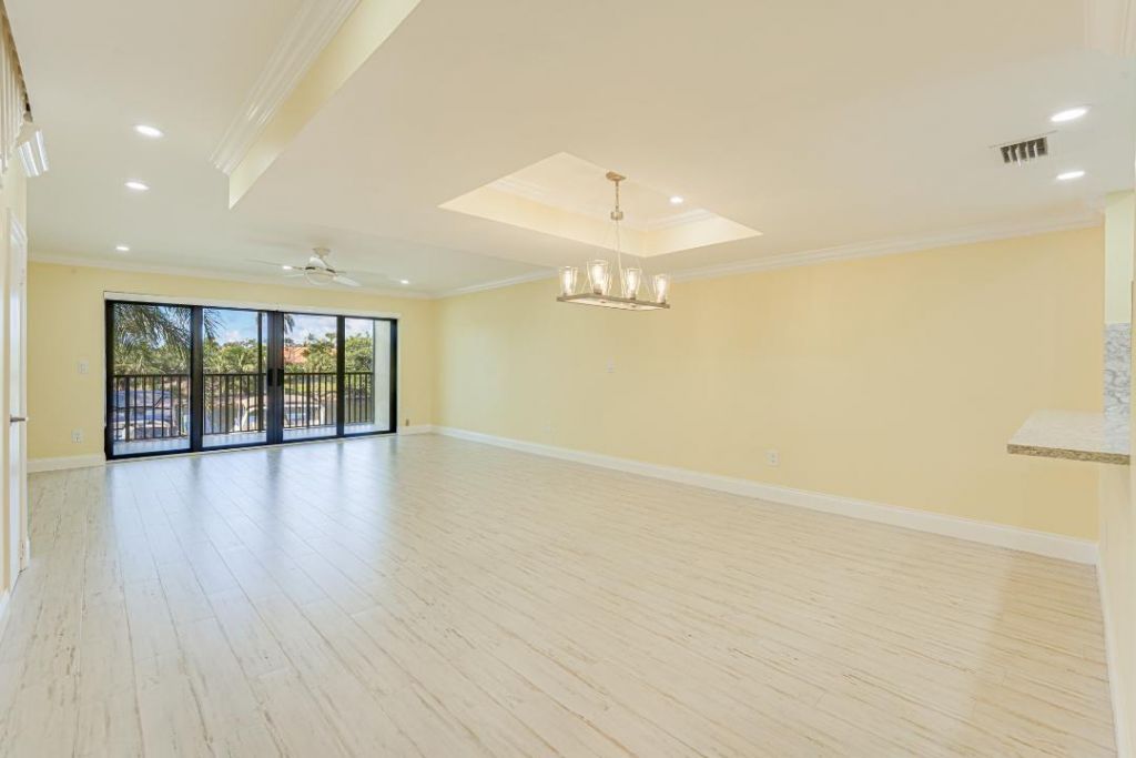 240 Captains Walk, Unit 5120, Delray Beach, FL 33483 Photo