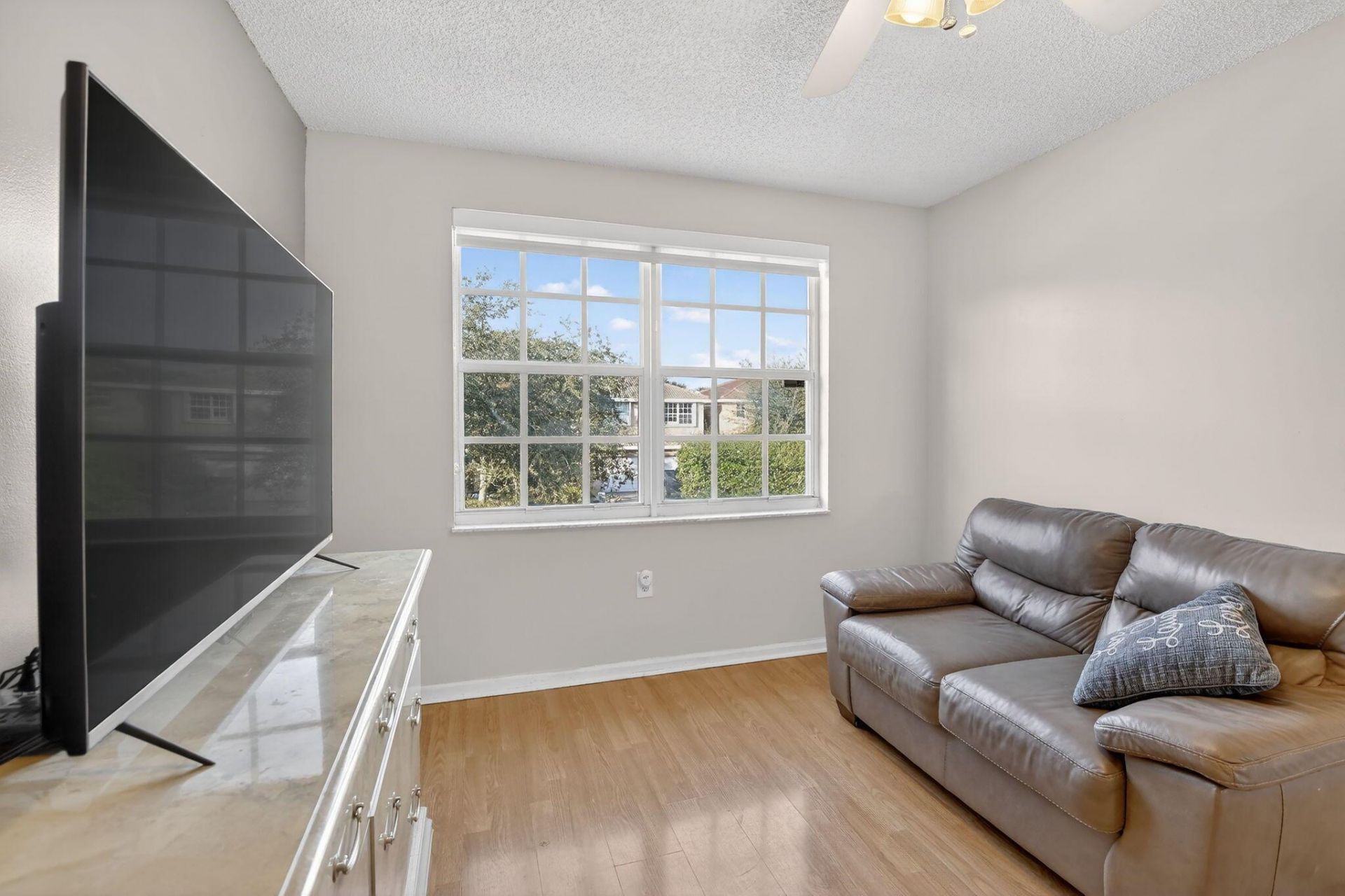 9232 NW 55th Street, Sunrise, FL 33351 Photo