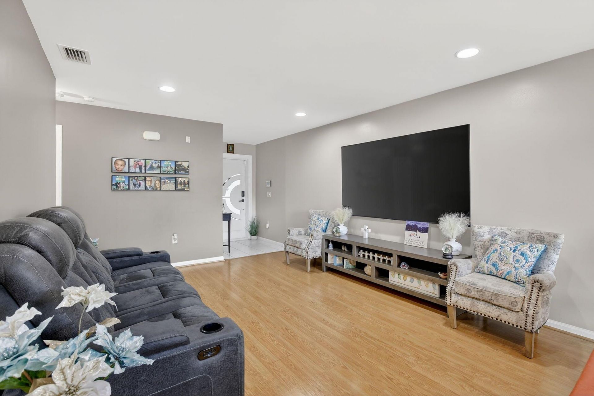 9232 NW 55th Street, Sunrise, FL 33351 Photo