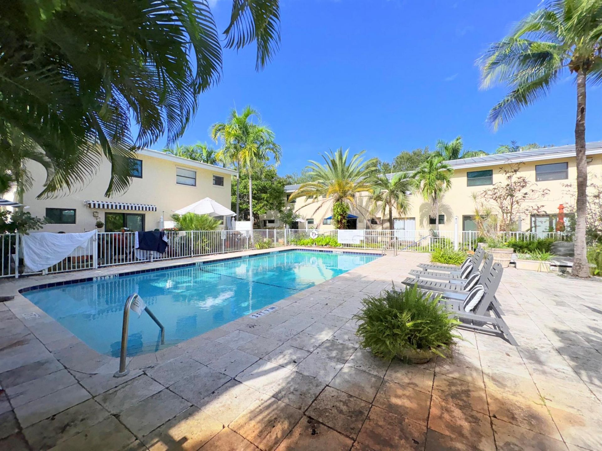1455 Holly Heights Drive, Unit 22, Fort Lauderdale, FL 33304 Photo