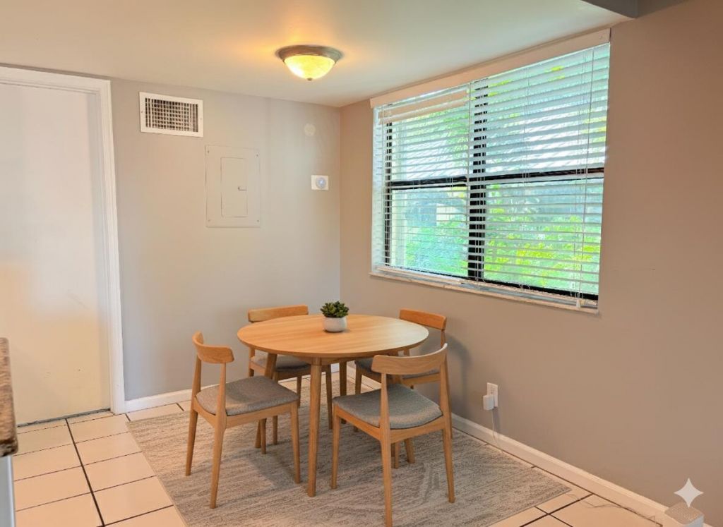 1455 Holly Heights Drive, Unit 22, Fort Lauderdale, FL 33304 Photo