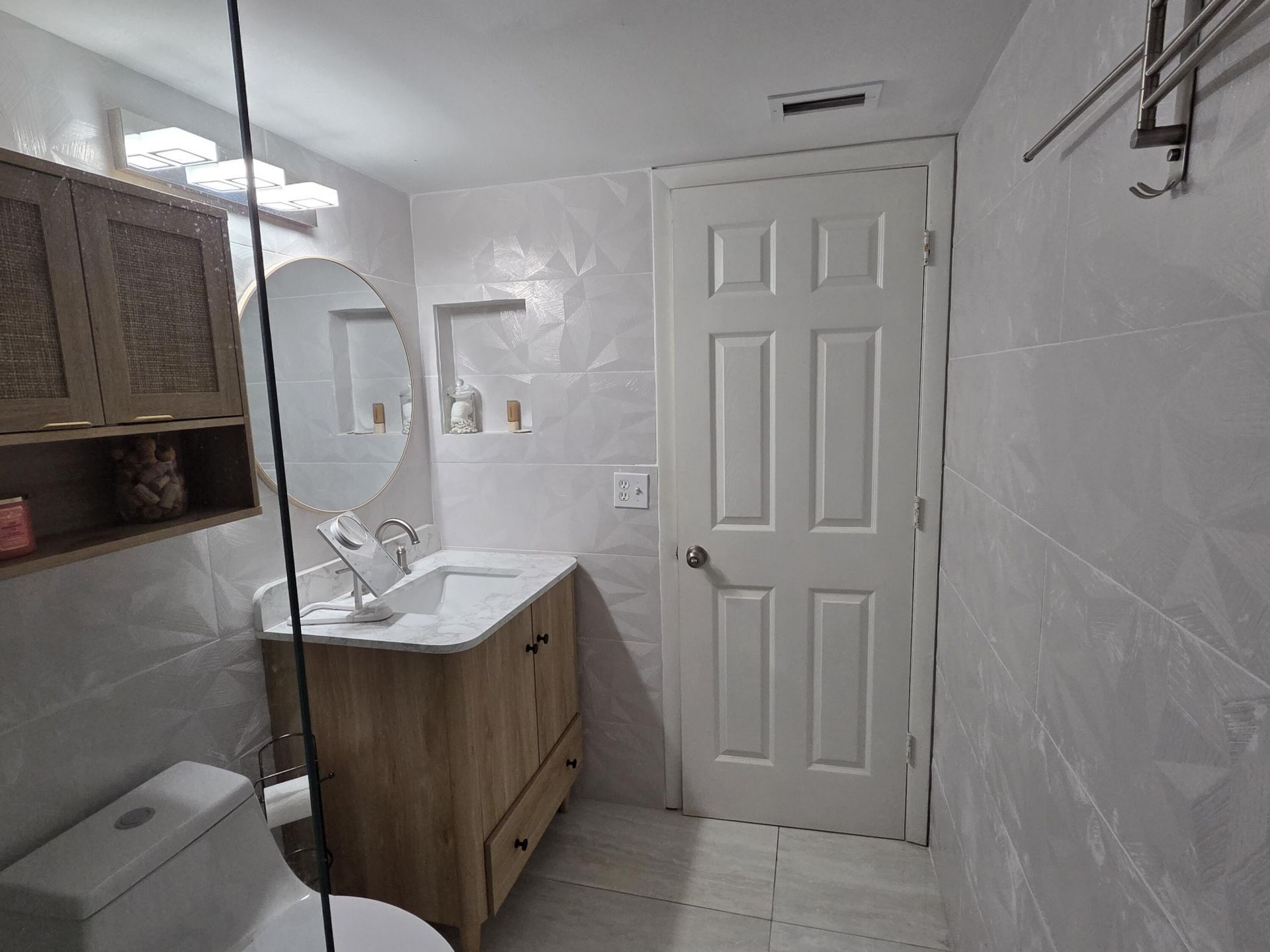 1115 Green Pine Boulevard, Unit D2, West Palm Beach, FL 33409 Photo