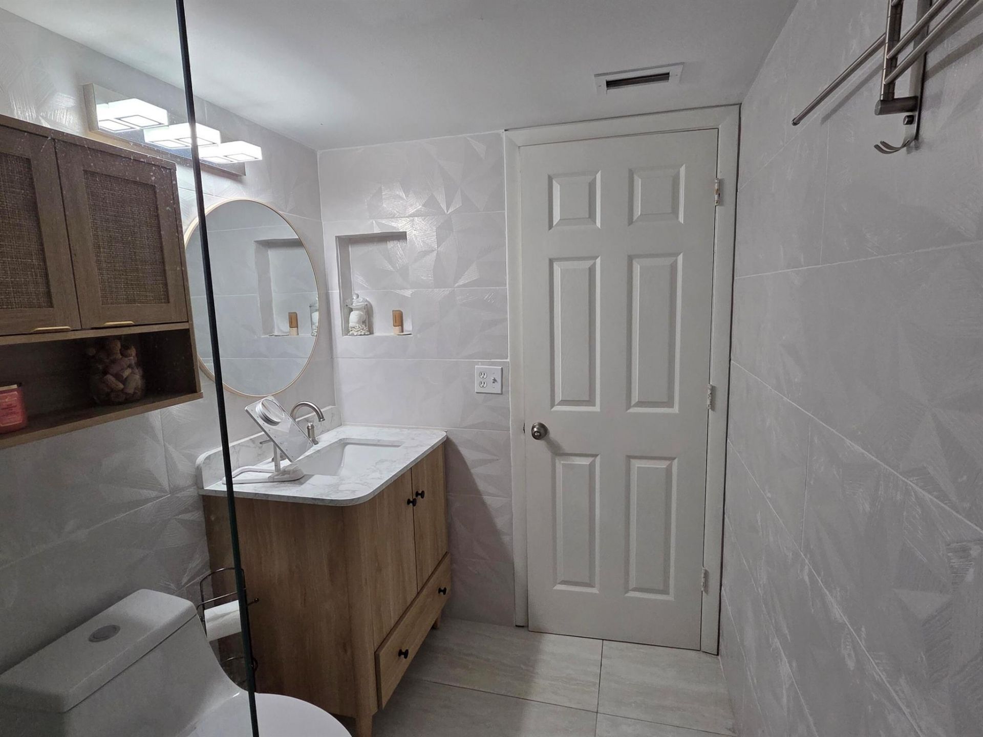 1115 Green Pine Boulevard, Unit D2, West Palm Beach, FL 33409 Photo