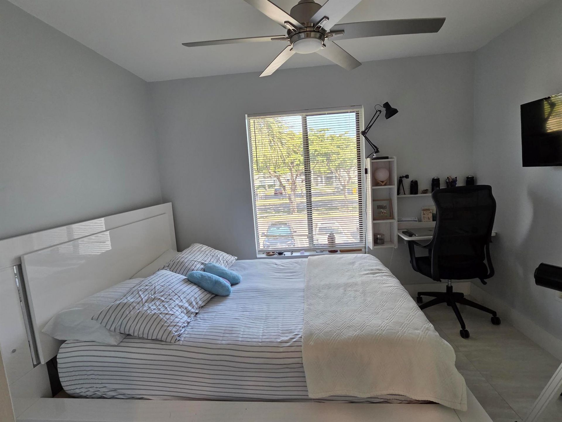 1115 Green Pine Boulevard, Unit D2, West Palm Beach, FL 33409 Photo